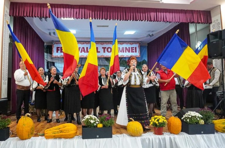 POZĂ SEZĂTOAREA VÂRSTNICILOR